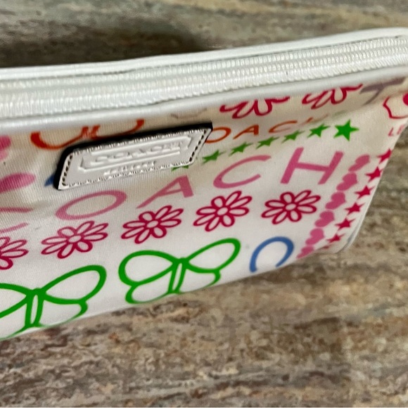 Coach cosmetic bag - Picture 9 of 16